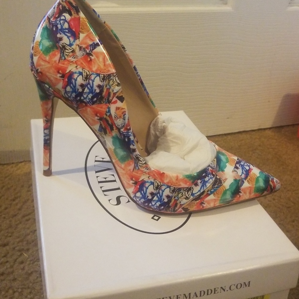 Steve madden